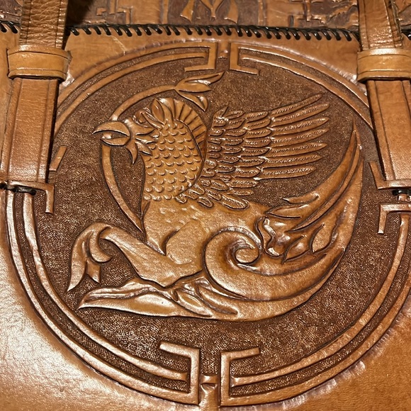 Stunning, unique, vintage hand tooled leather purse. - Picture 2 of 9